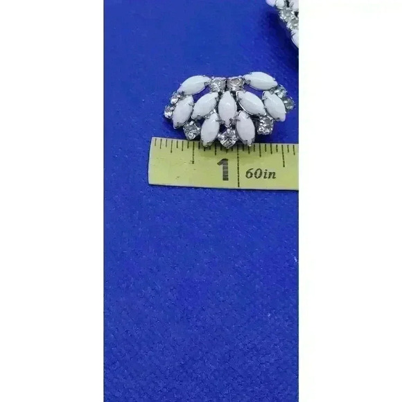 Vintage Earrings Clip White Milk Glass & Clear Rhinestones RARE Signed GALE - Picture 12 of 13